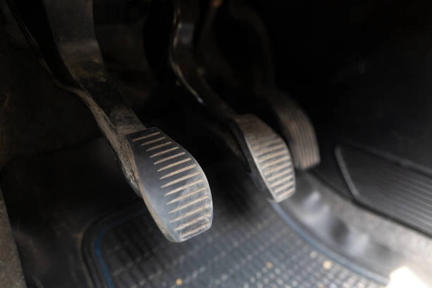 Troca de freio e acelerador